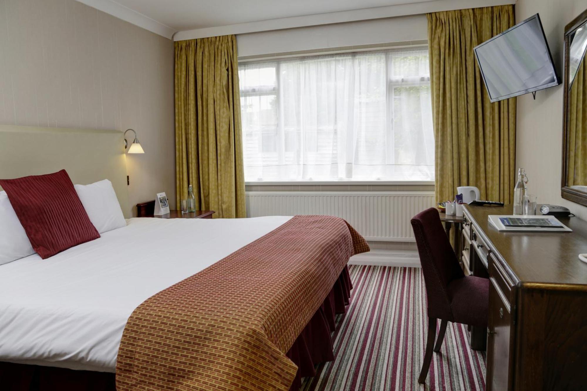 The Rose & Crown Hotel Тонбридж Экстерьер фото